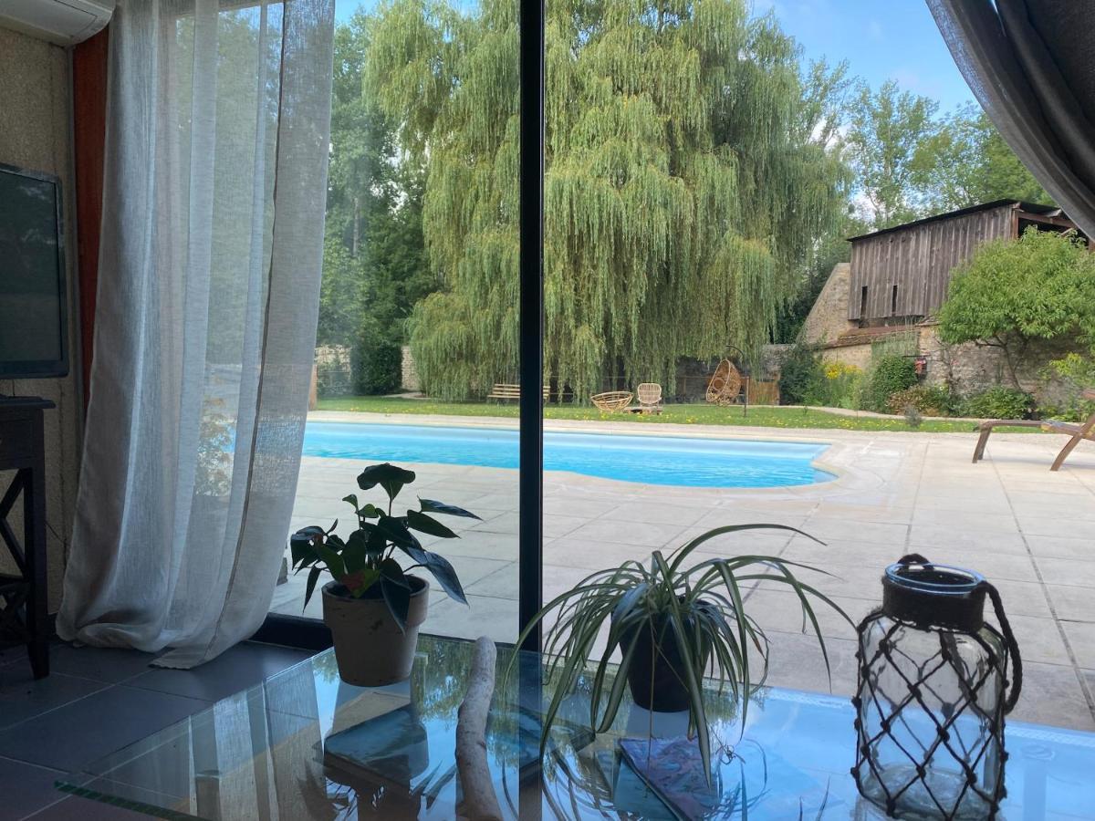 Pool House-L'Hirondelle De Sermizelles- Grand Jardin, Calme Et Nature Aux Portes Du Morvan Экстерьер фото